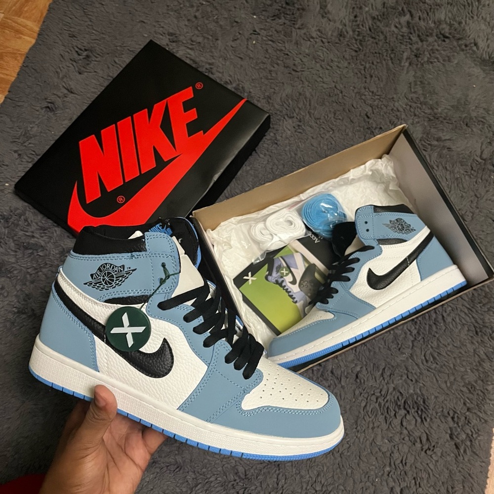 Jordan 1 Retro High OG University Blue